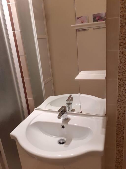 Appartement Vue Mer 4 Personnes Les Bains Exterior foto